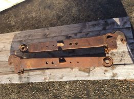 6620 Pair of Fire Damaged Draft Links